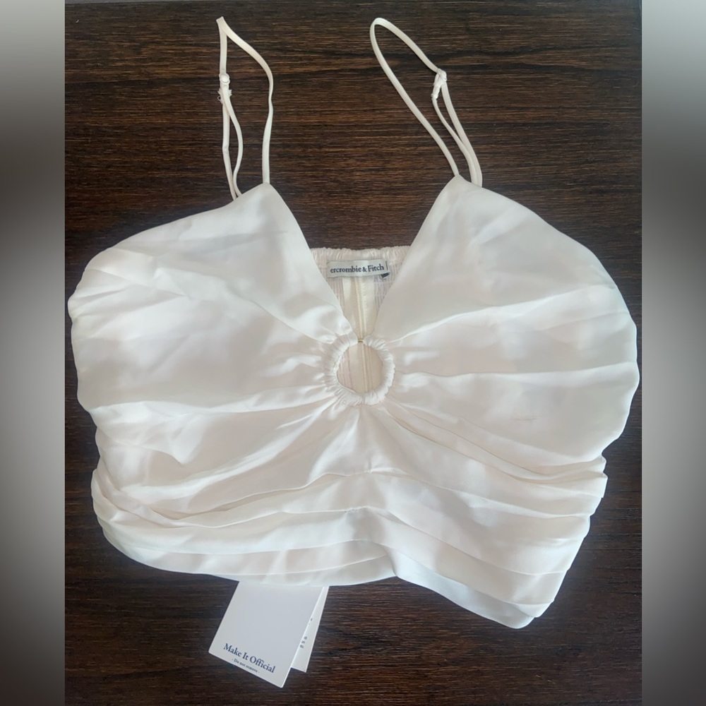 NWT! A&F White Ruched O-Ring Top